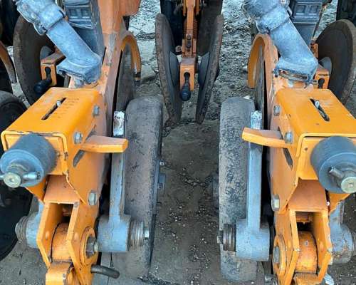 Sembradora Agrometal MXY2 de 27 Líneas a 17,5 CMS Reparada