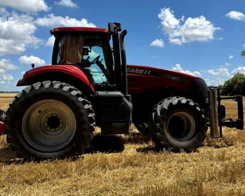 Tractor Case Magnum 235