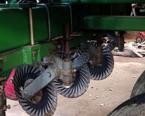 Sembradora John Deere DB66 2011 - 36 a 52 Neumatica