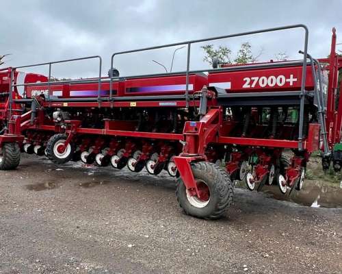 Apache 27000 Precision Planting 16 a 52