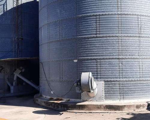Planta de Silos de 350 TON C/U MÁS Noria Doble 36 Metros