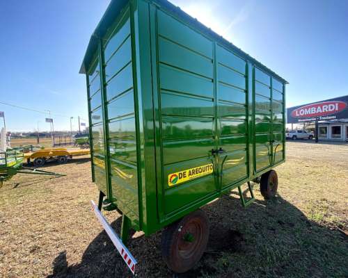 Acoplado Taller de Arequito 4x2mts