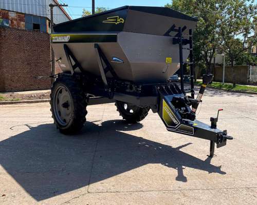 Fertilizadora Titanium 6500lts Bernardin