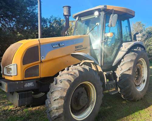 Tractor Valtra BM 125