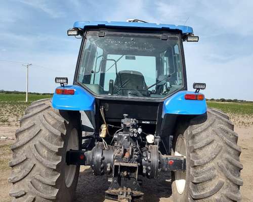 Tractor New Holland TM 150 Motor Reparado
