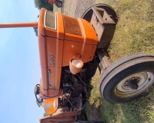 Tractor Fiat 540 Tres Puntos