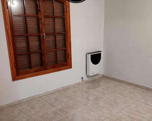 En Venta Departamento 2 Dormitorios en Holmberg - U$S 39.000