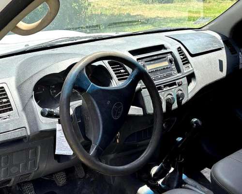 Toyota Hilux Cabina Simple 4X4