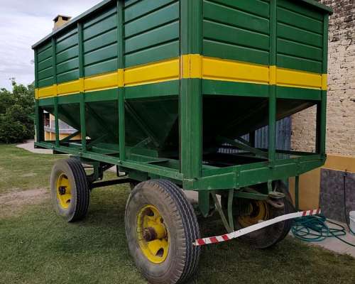 Tolva Semillera de 8 TN. AFF