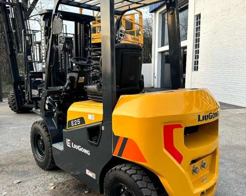Autoelevador Liugong 2500 Kg Nuevos Tomamos Usados Varios