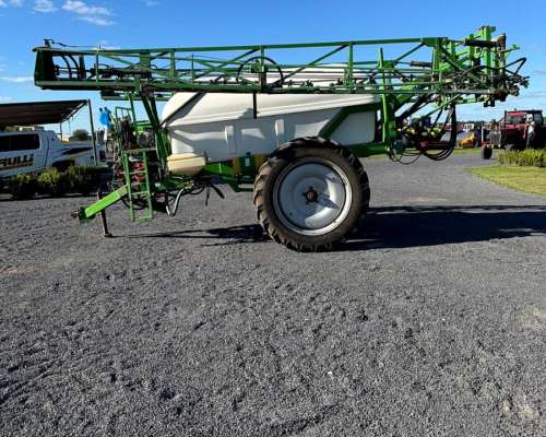 Pulverizador Metalfor para 3000 Lts