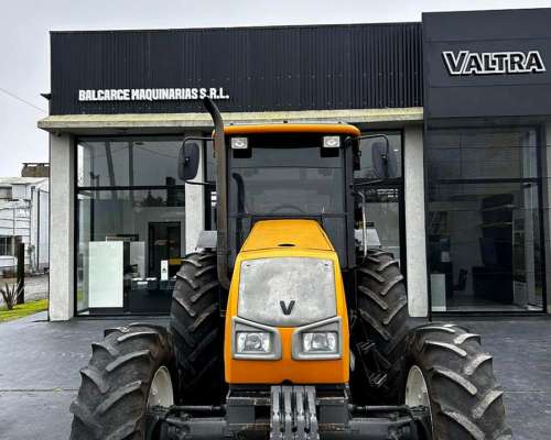 Tractor Valtra A950 (100hp)