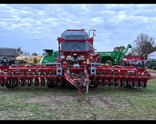 Sembradora Apache 918 AIR Dril año 2016