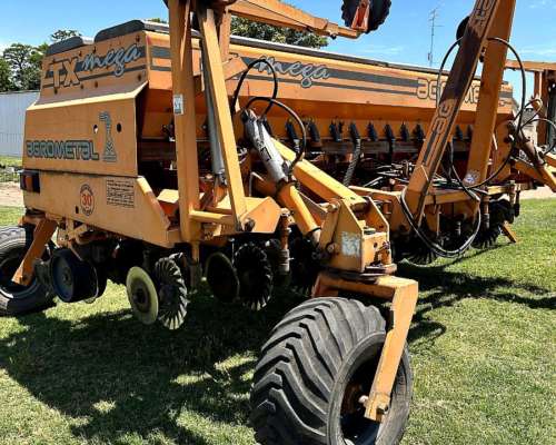 Sembradora Agrometal TX Mega 9/52, Fertilización Simple