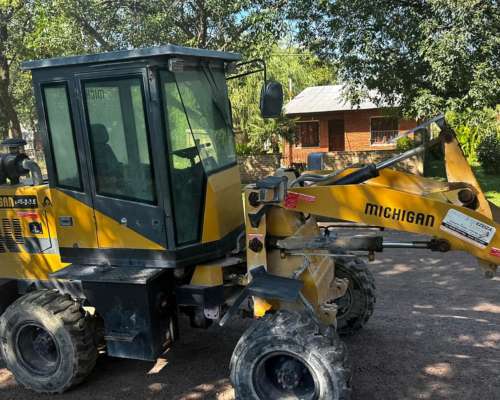 Pala Cargadora Michigan 2011