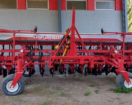 Sembradora Crucianelli Gringa V 14 a 52 Neumatica