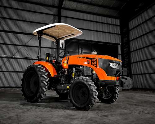 Conax Tractor CX 60 - Potencia y Agilidad en Cada Cosecha