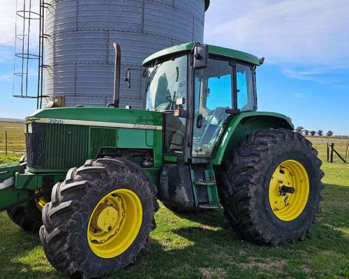 Tractor John Deere 7500
