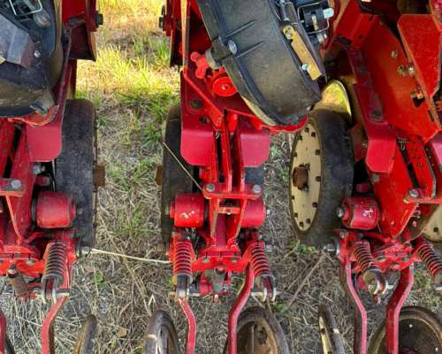 Sembradora Apache 27000 24 Surcos a 42 Doble Fertilizacion