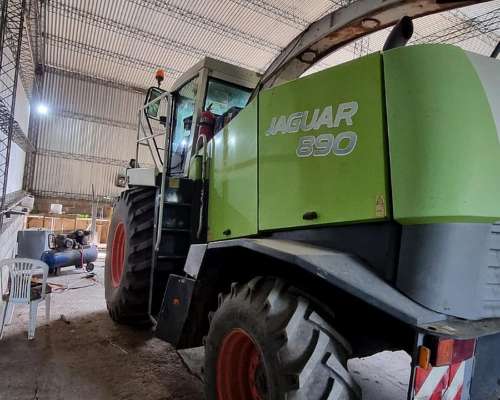 Picadora Class Jaguar 890 - 2006