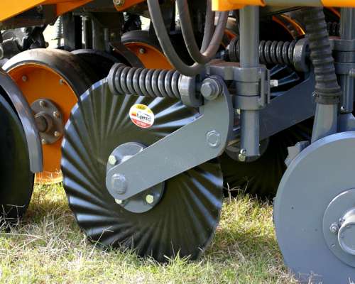 Sembradora Fabimag Multiplanter 16 52 Neumático 2024 sin USO