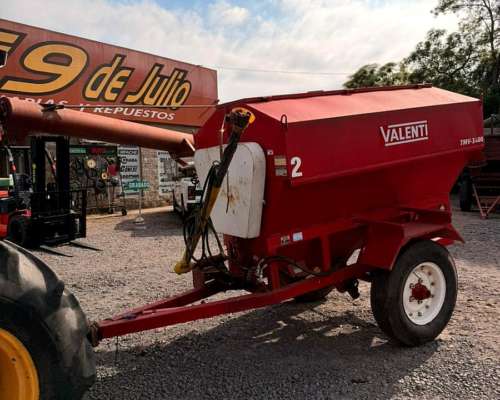 Racionador Tipo Mixer Mezclador Valenti 3000kg con Balanza