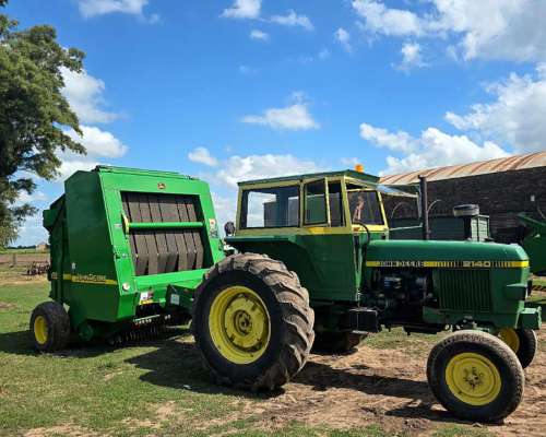 Tractor John Deere 2140