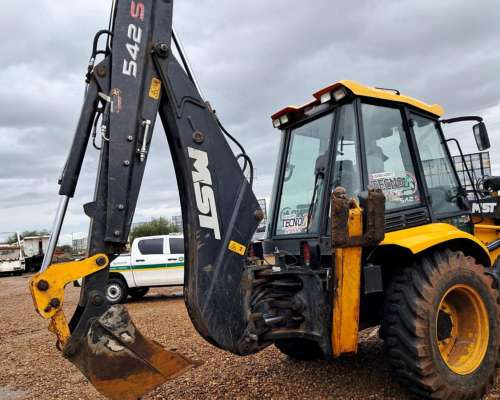 Retroexcavadora MST M542s 100hp