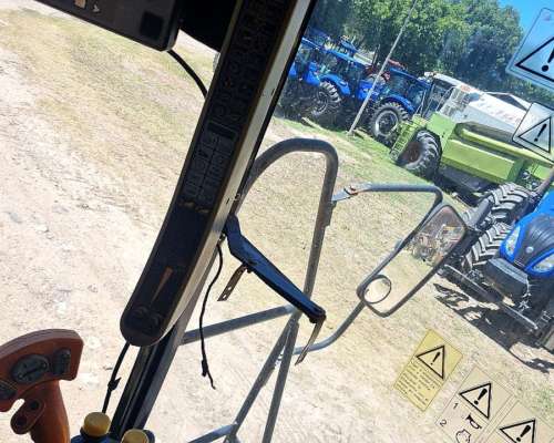 Cosechadora New Holland CS 660 Plataforma 30 Pies