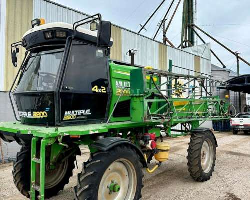 Pulverizadora Metalfor 2800 - año 2004 - 22m C/ Piloto Aut.