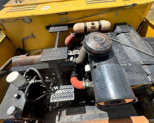 New Holland NC 660 2012