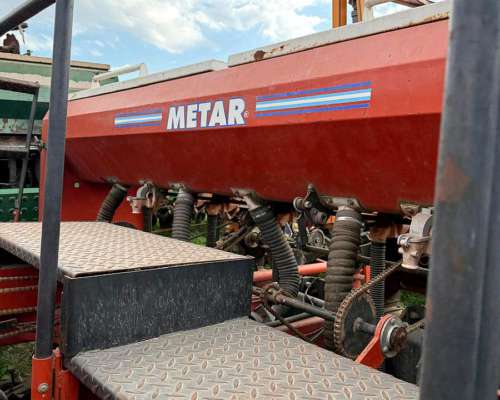 Sembradora Metar de 11 a 26 y 11 a 52