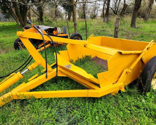 Pala de Arrastre Grosspal 1,50mts de Capacidad.