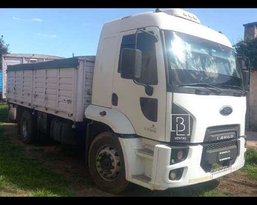 Ford Cargo 1722, Enganchado.