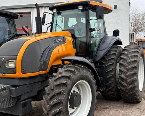 Tractor Valtra BT 210
