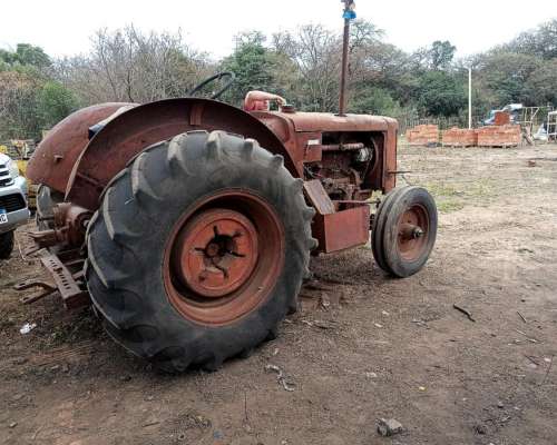 Tractor Hanomag R 60 Operativo en Marcha Mecanica Excelente,