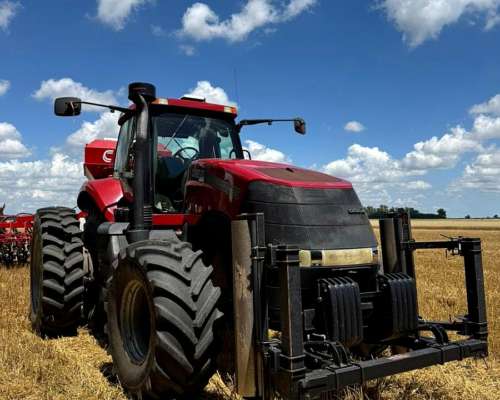 Case Magnum 235. año 2012. 235hp. 13969hs. Piloto. Mapeo.