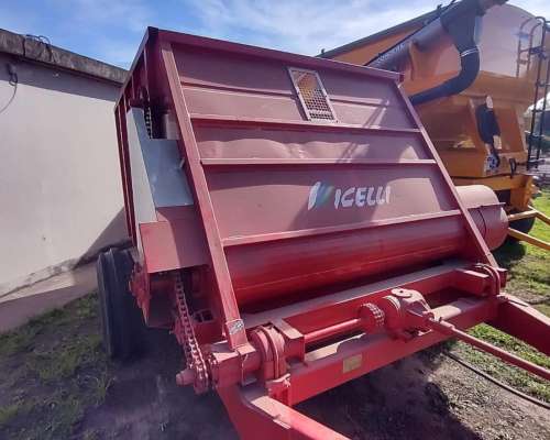 Carro Forrajero Hidraulico Micelli en muy Buen Estado