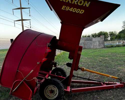 Embolsadora de Grano Seco Akron