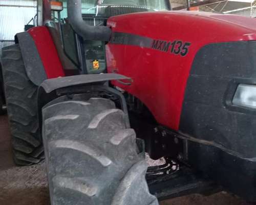Tractor Case MXM 135 año 2005 muy Bueno