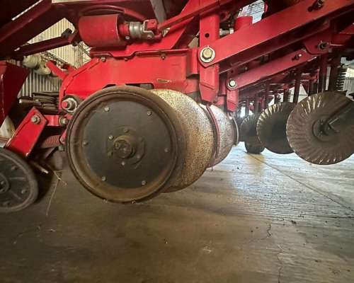 Sembradora Crucianeli Gringa 30 Surcos a 42 cm Mecanica