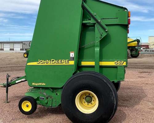 2006 John Deere 567