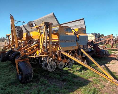 Sembradora Agrometal 29 Líneas a 21 cm con Control Agro