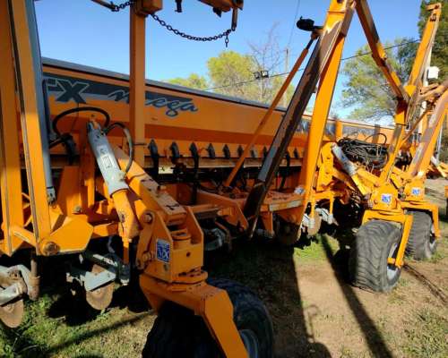 Sembradora Agrometal TX Mega 18 a 52 Mecanica