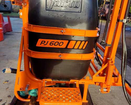 Pulverizador 3 Puntos Jacto PJ 600 Cóndor 12 Mts Tambos