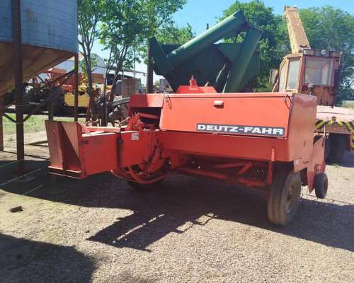 Enfardadora Deutz Fahr HD 400 a Hilo