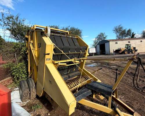 Enrolladora Rotoenfardadora Alser Funciando