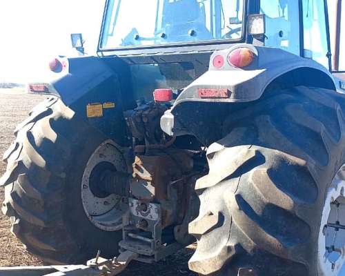 Tractor Valtra 140 HP - Unica Mano