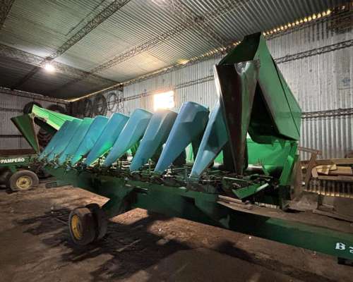 Maicero John Deere 10 a 52 , Usado, año 2002.