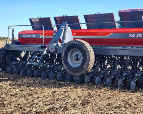 Sembradora Gimetal Mod. FG de 35 Lineas a 17.5 Fina -gruesa